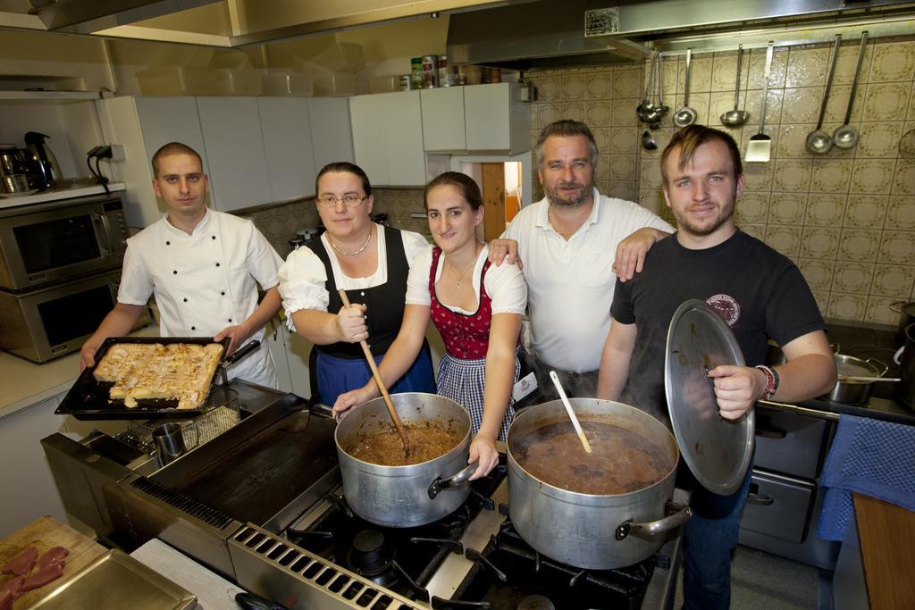 Gasthof - Restaurant Bernthaler Deutschfeistritz Buitenkant foto